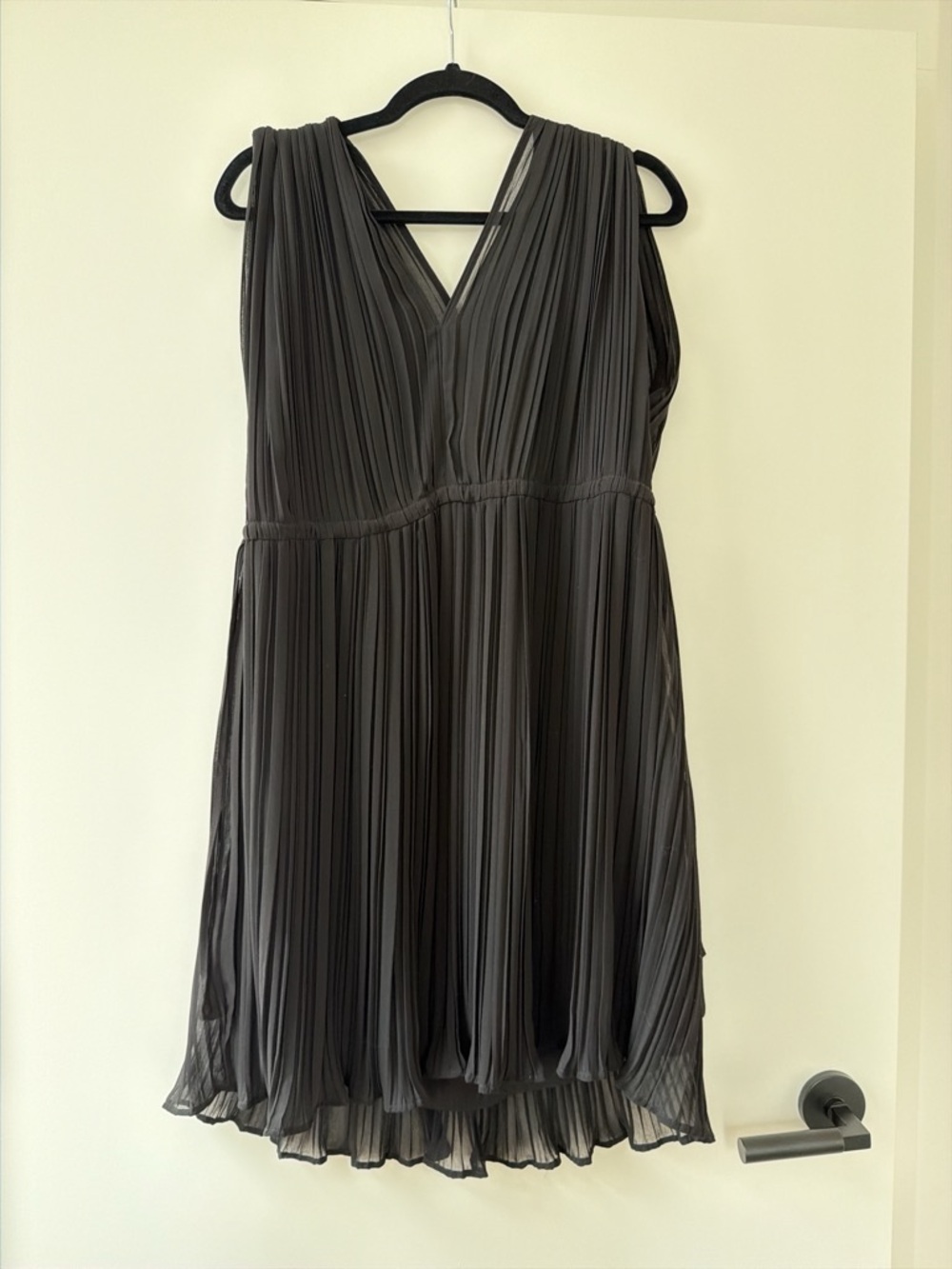 Mango Sleeveless Pleated V-Neck Mini Dress in black